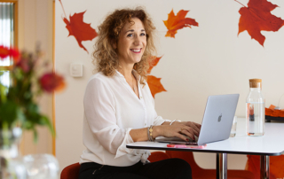 Caisa Westin svarar på frågorna: När behövs en revisor? Och vad gör en revisor? Och vad kostar en revisor?